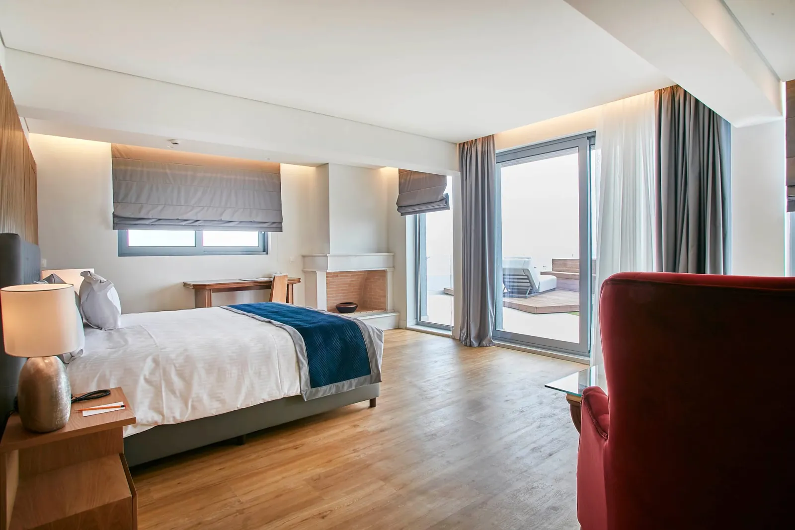 Penthouse Suite with Jacuzzi