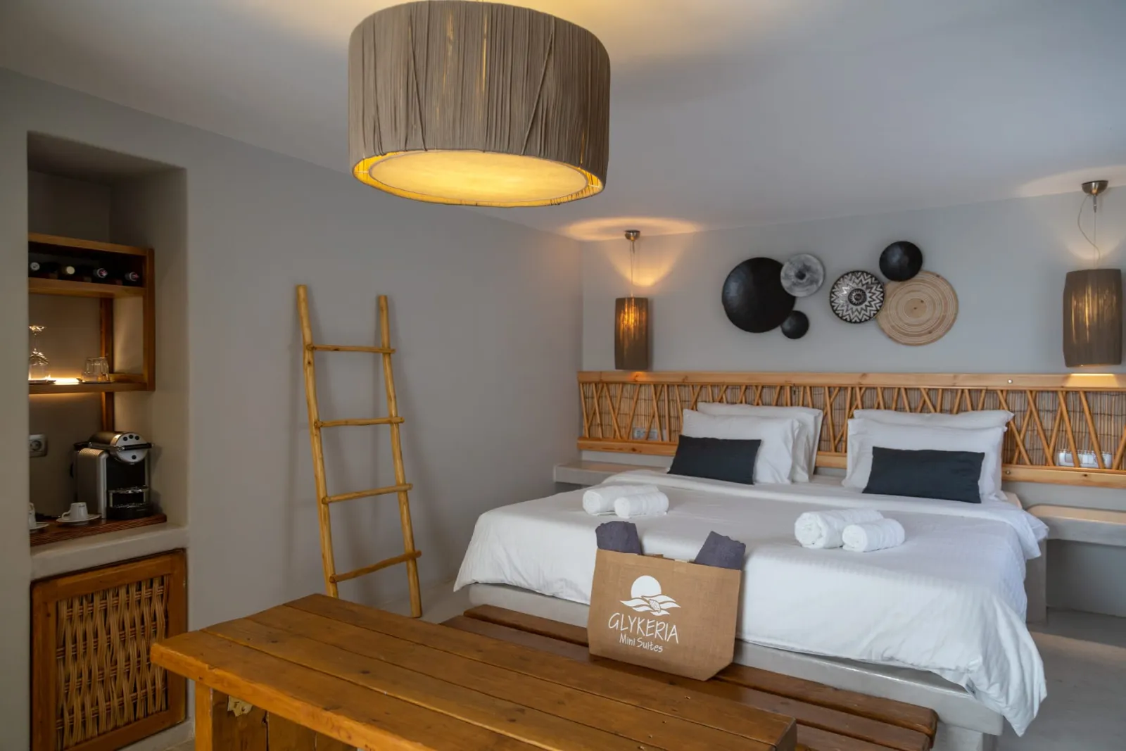 Suite with Private Outdoor Hot tub[22 m²]