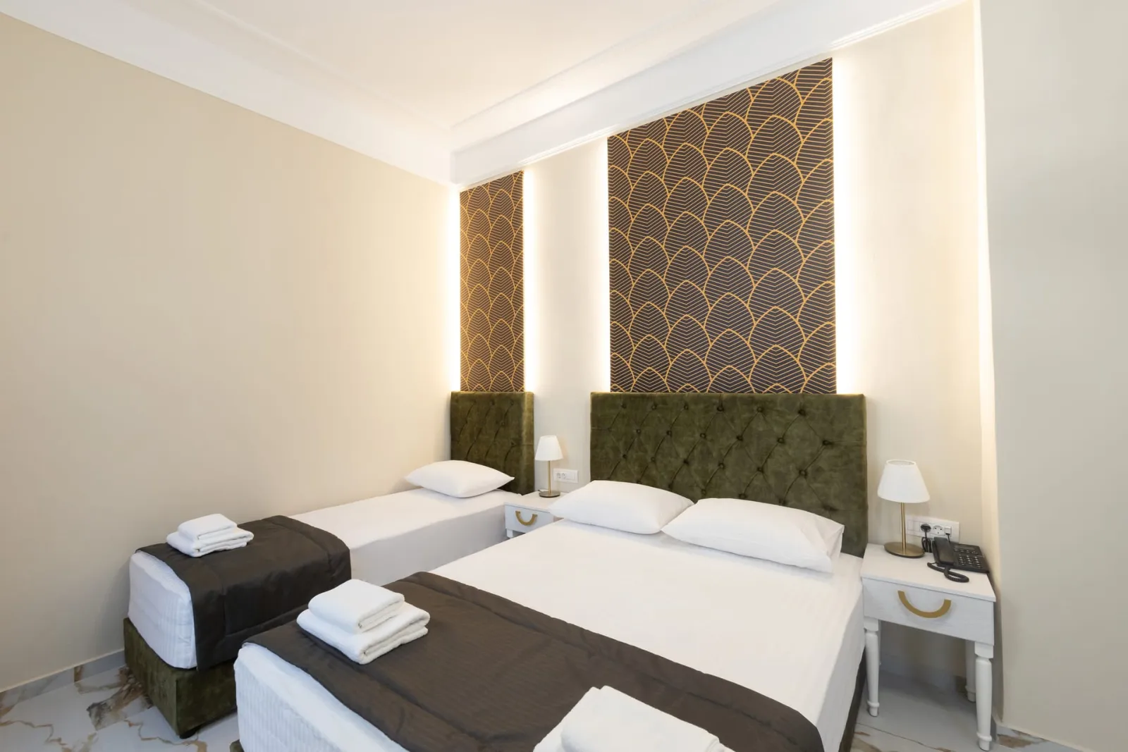 Triple Room