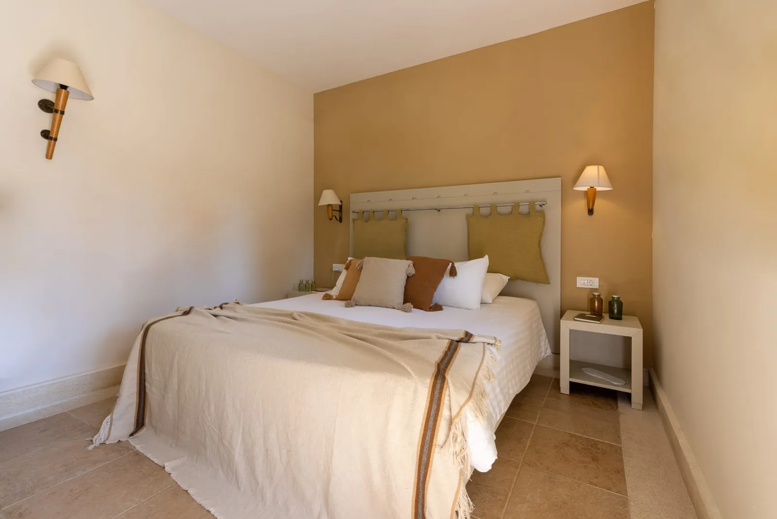 Double | Twin Room Garden View Shared Pool