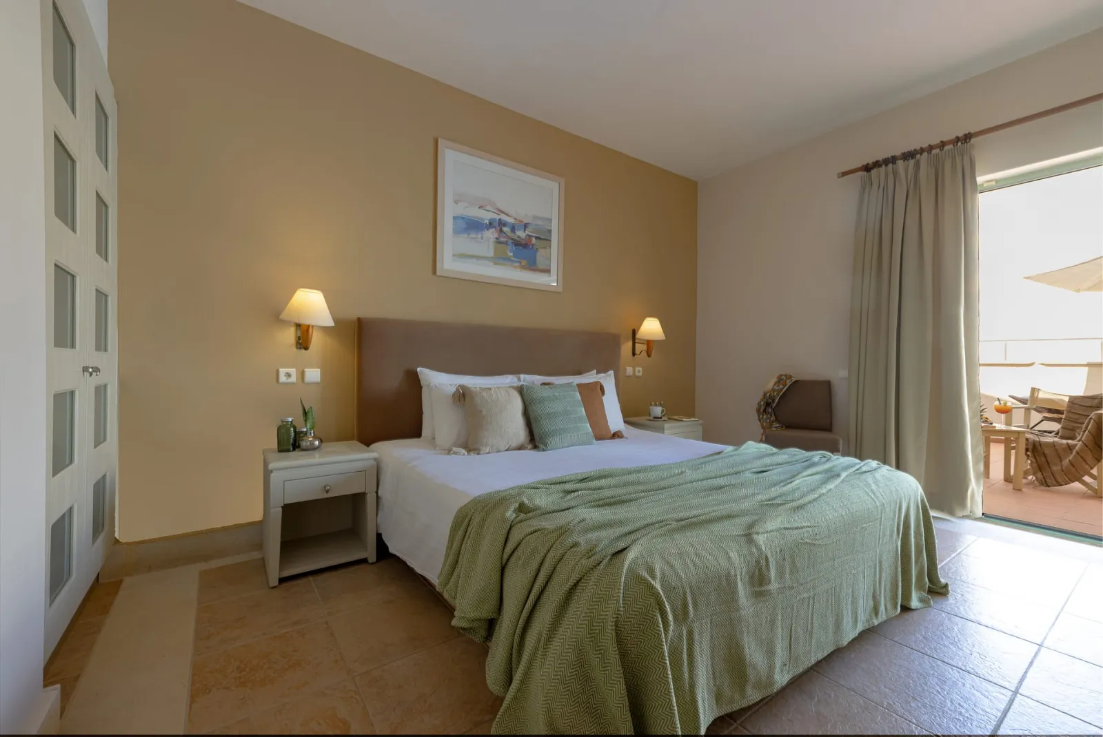 Suite Direct Pool Access