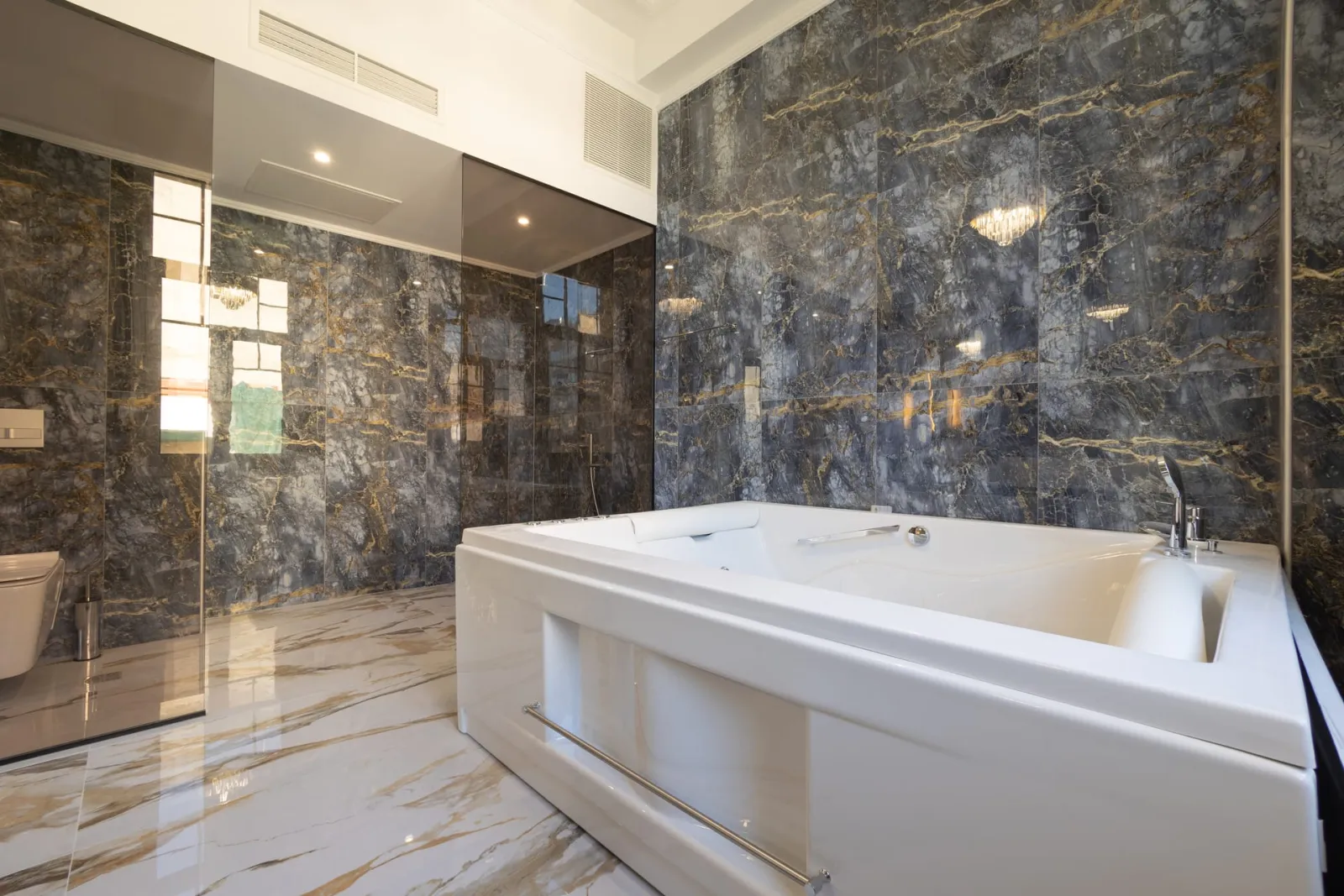 Junior Suite with Jacuzzi