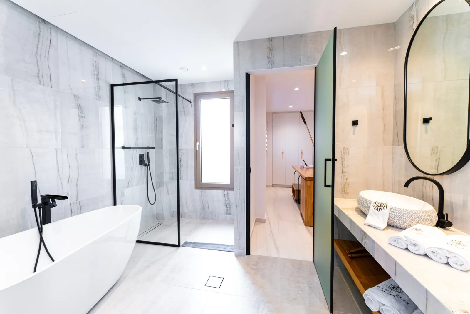 Grand Suite Triple With Garden View With External Private Jacuzzi - 60 m2