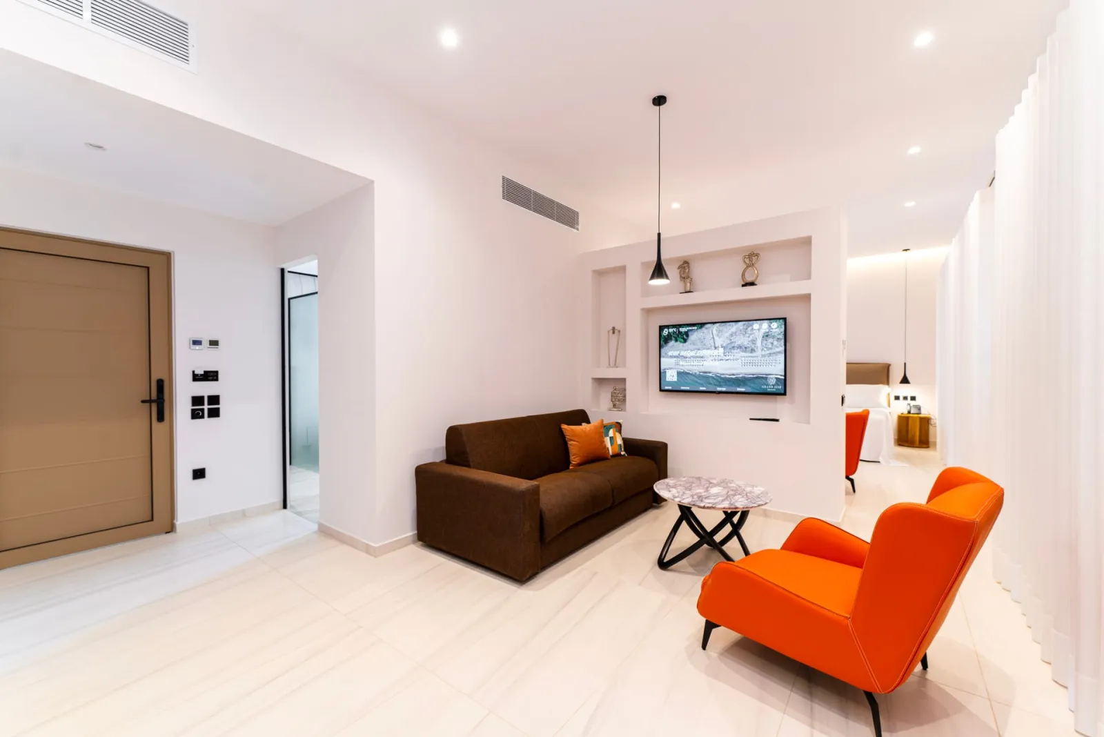 Grand Suite Triple With Sea View With External Private Jacuzzi - 60 m2