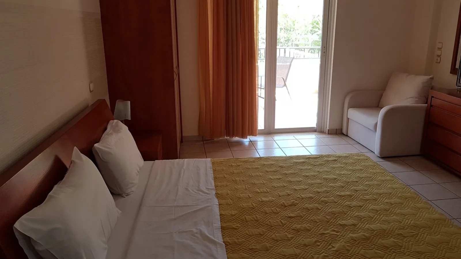 Triple Room with Partial Sea View