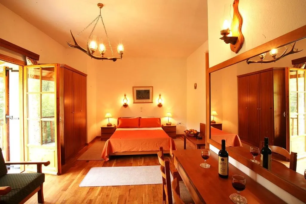 4-Bedroom ''Villa Bourazani''