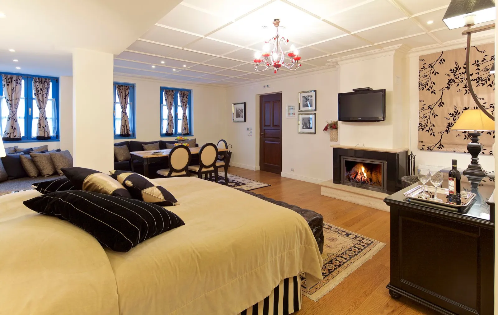 Superior Suite with Aircondition – 50m²