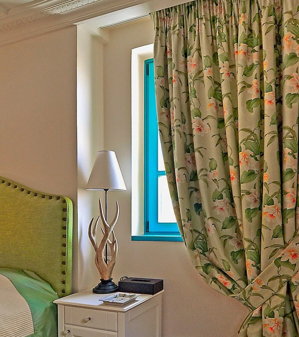 Executive luxury Suite with Aircondition – 65 m²