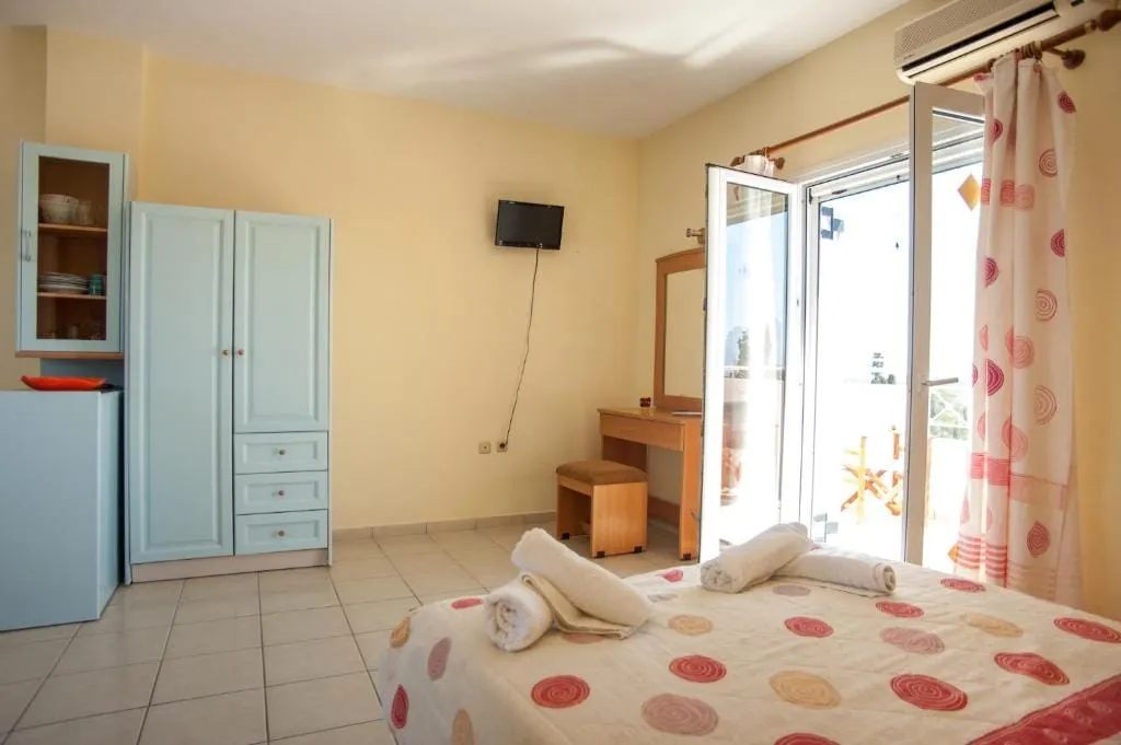 Studio with Sea View