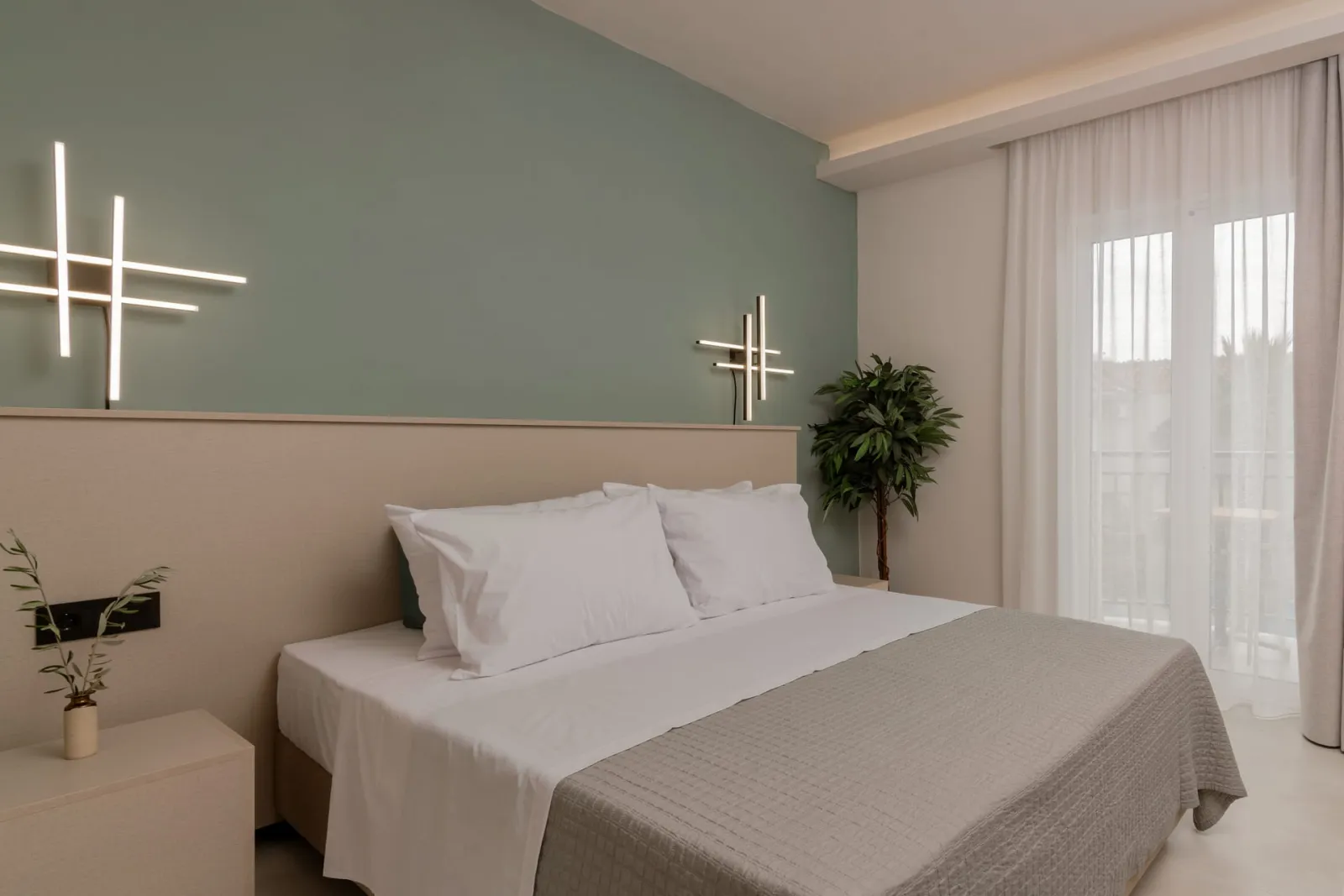Deluxe Room | Pool View [35 m²]