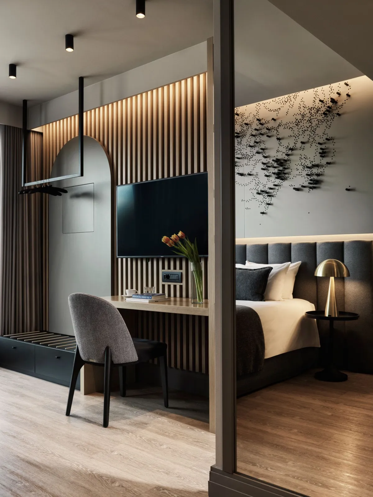 Heritage Hill Suite with balcony and Acropolis View