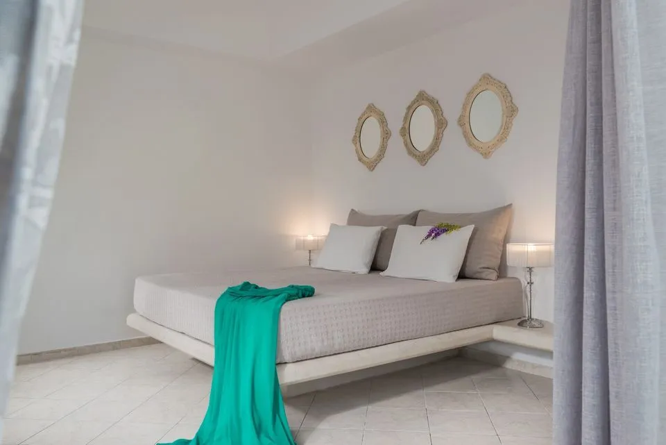 Deluxe Triple Room with Outdoor Jetted Tub