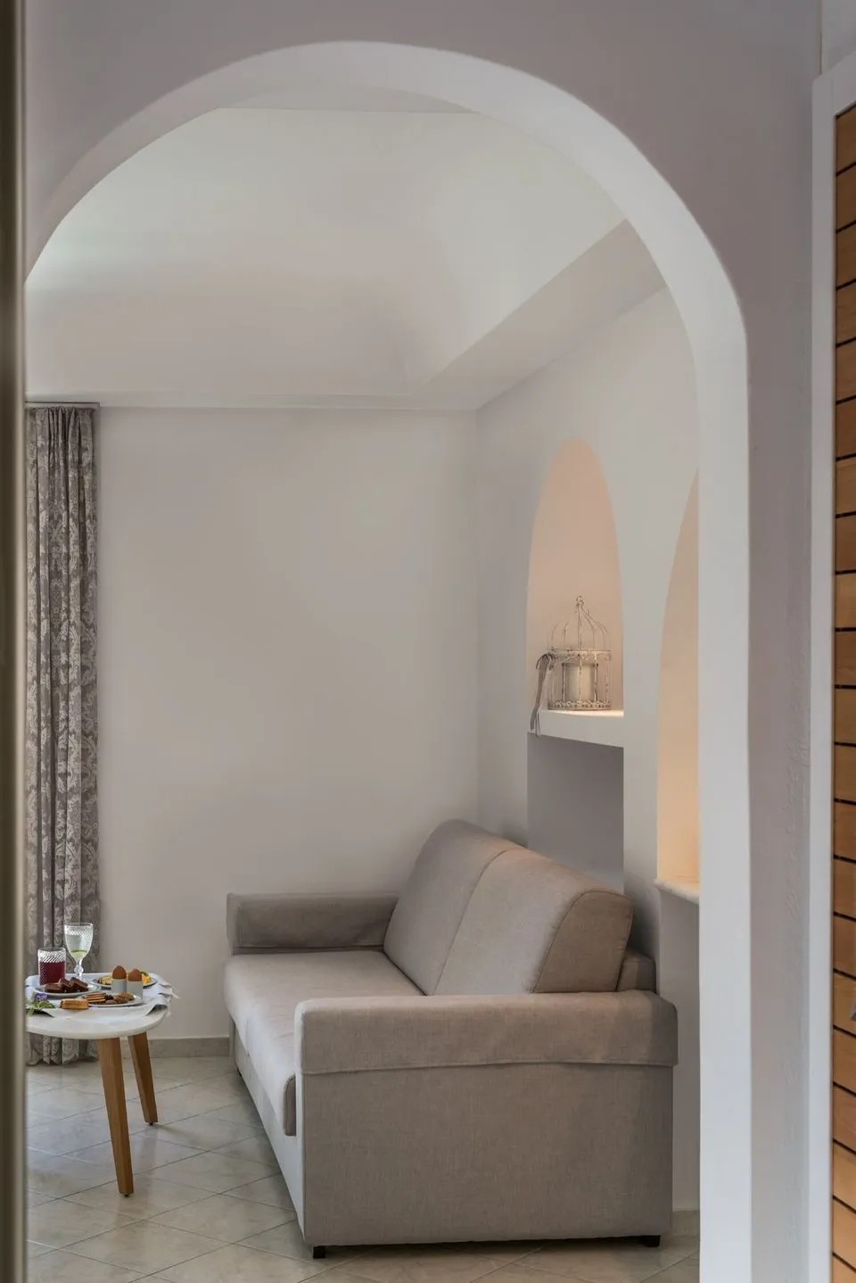 Deluxe Triple Room with Outdoor Jetted Tub
