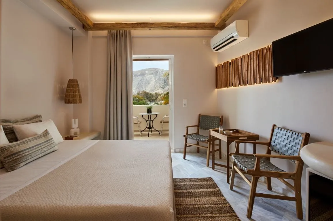 Standard Suite with Pool View