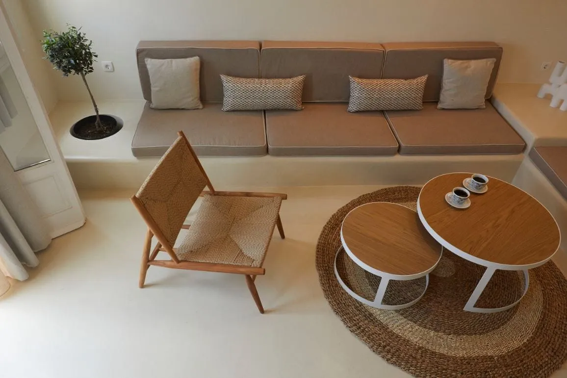 Deluxe Suite - Split Level
