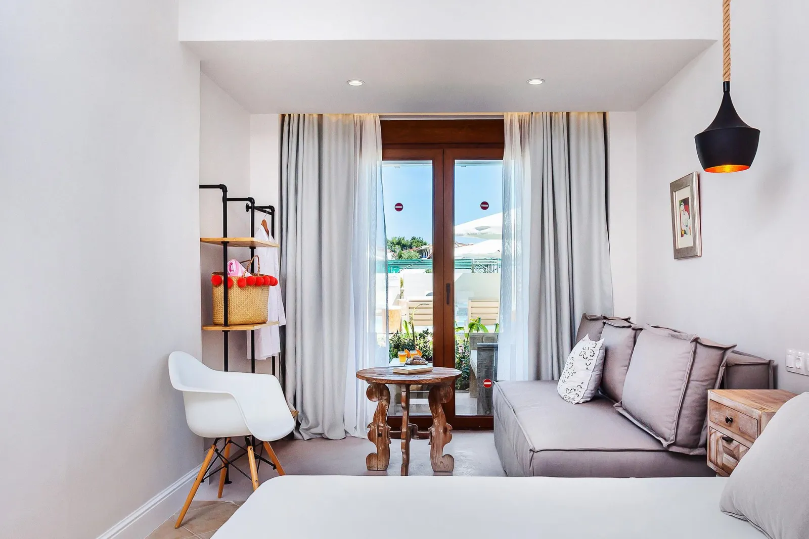 Triple Room with Pool View