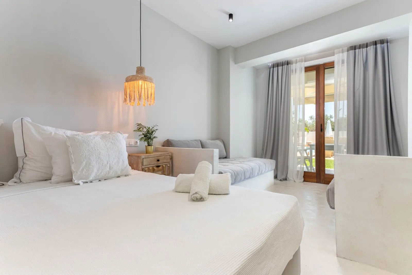 Suite with Pool View