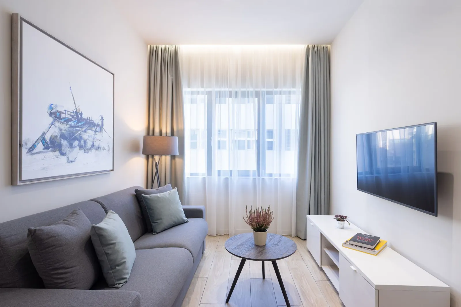 Deluxe Apartment
