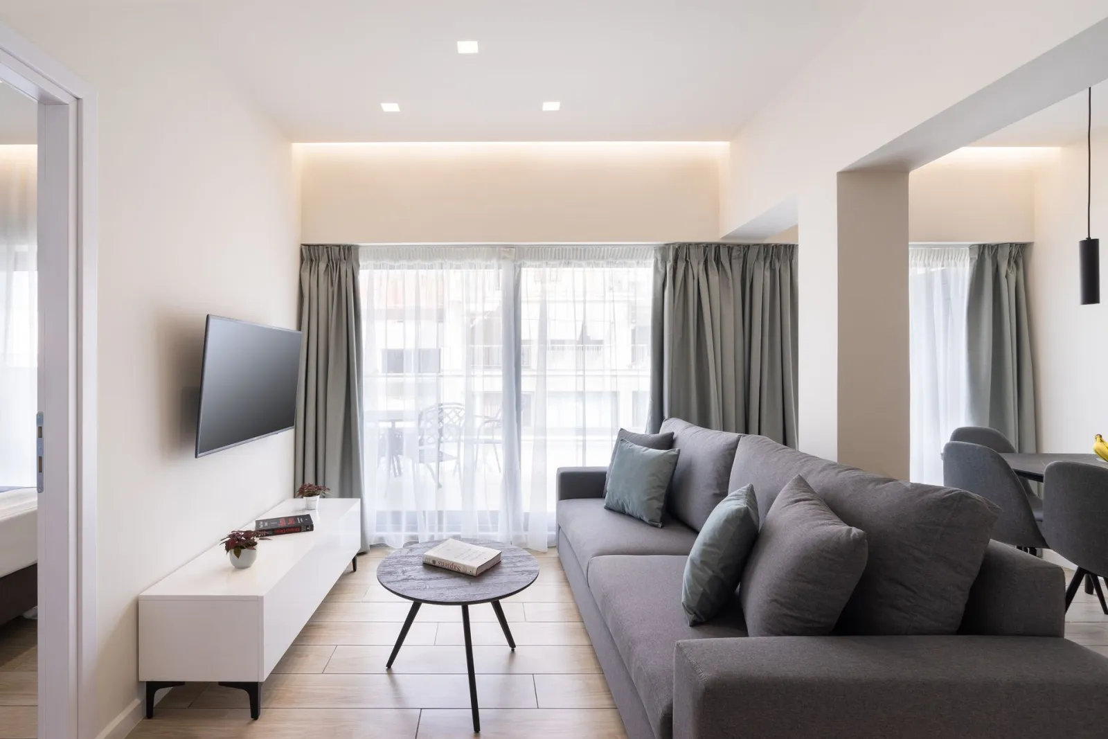 Family Apartment with balcony