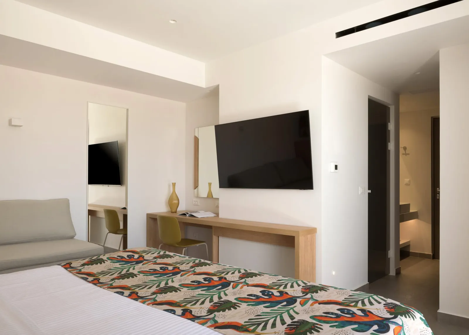 Deluxe Double Side Sea View