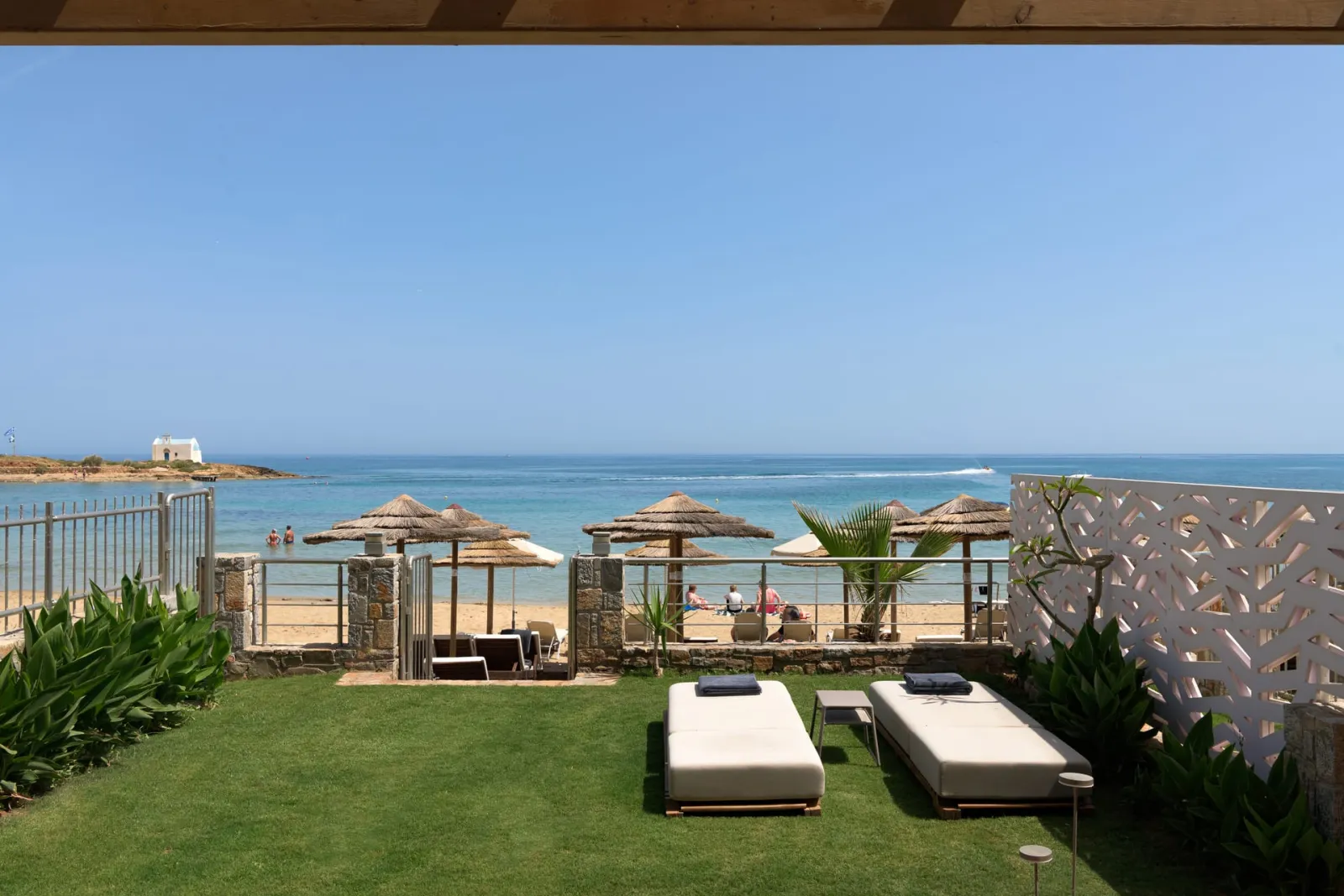 Pasiphae Beachfront Villa