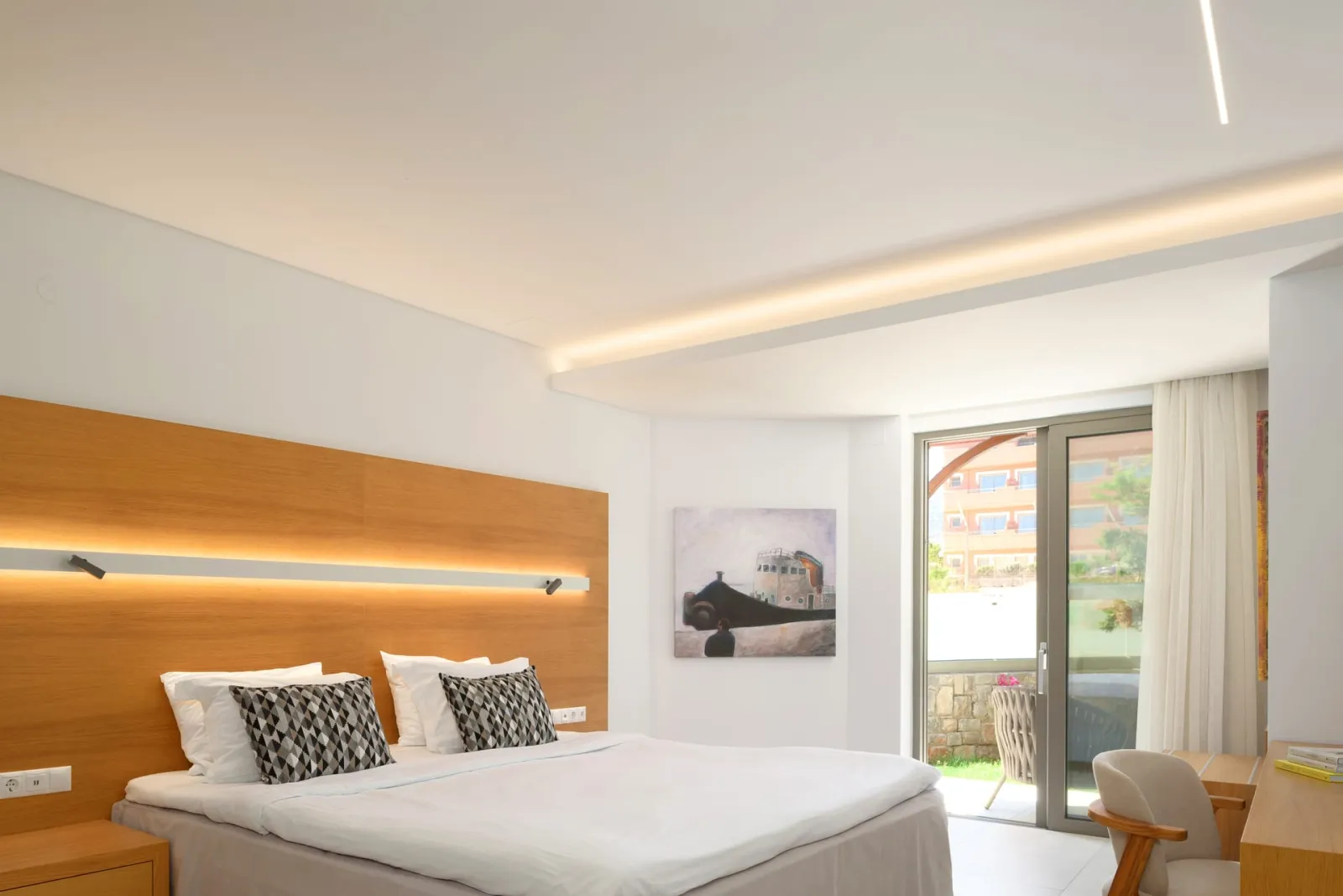 White Deluxe Double Room