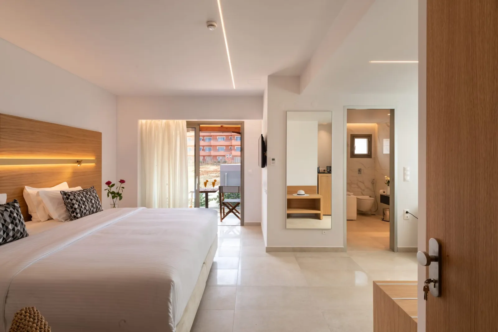 White Deluxe Double Room