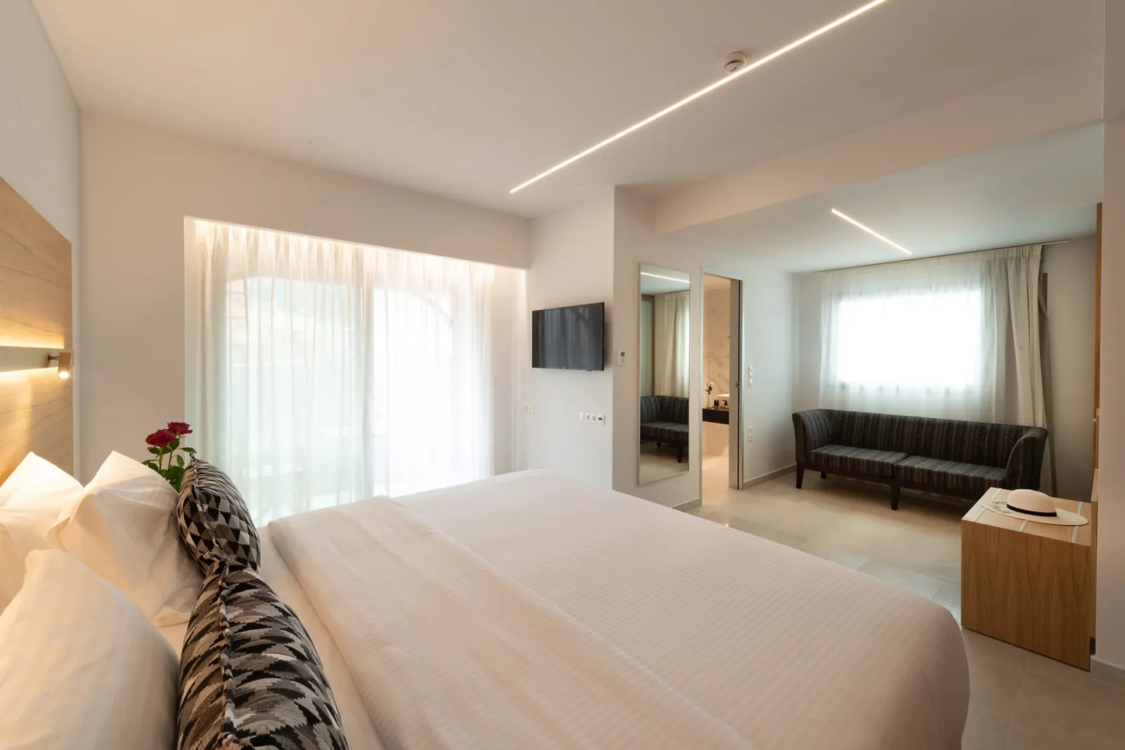 White Deluxe Double Room