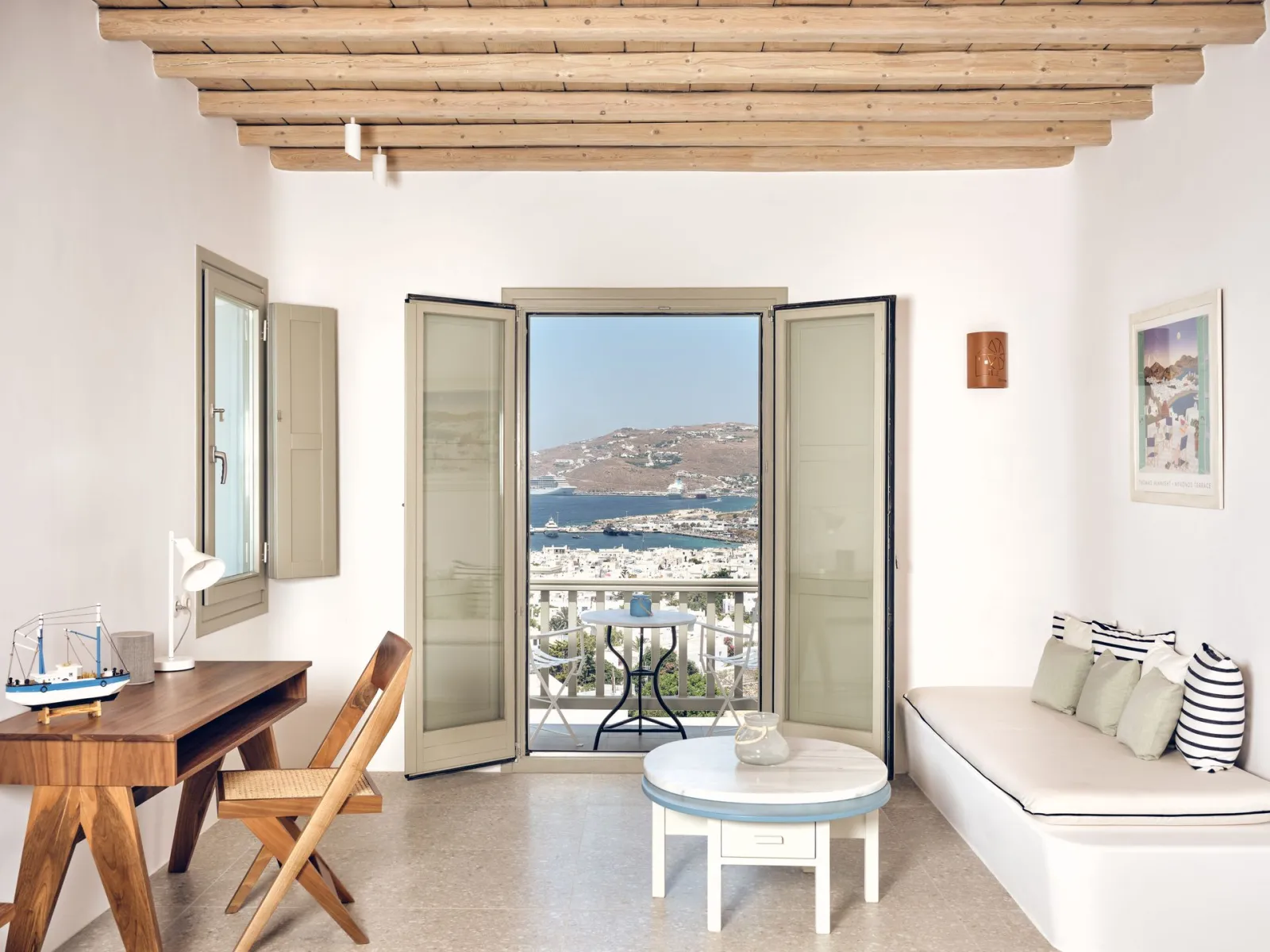 Hilltop Sea View Suite | 250m from Belvedere Hotel plus Shuttle