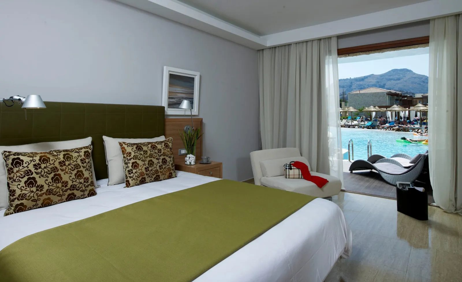 Double Room Swim up Pool View (Relax or Activity Area)