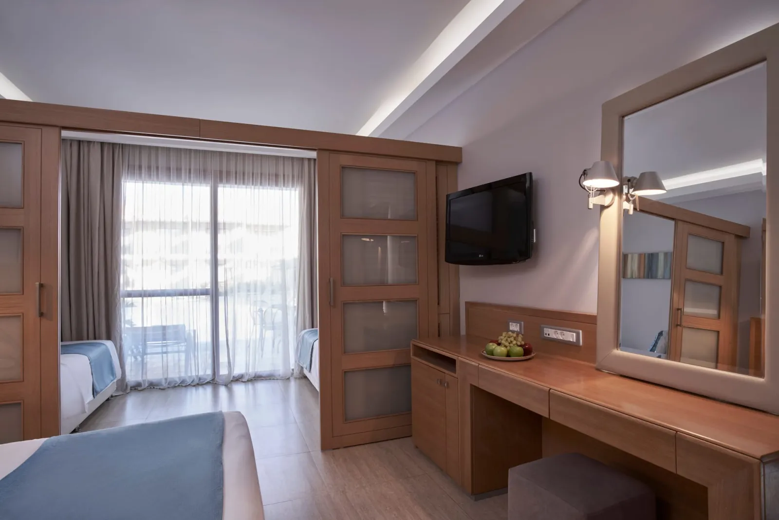 Family Room Sliding Door Pool View (Relax or Activity Area)