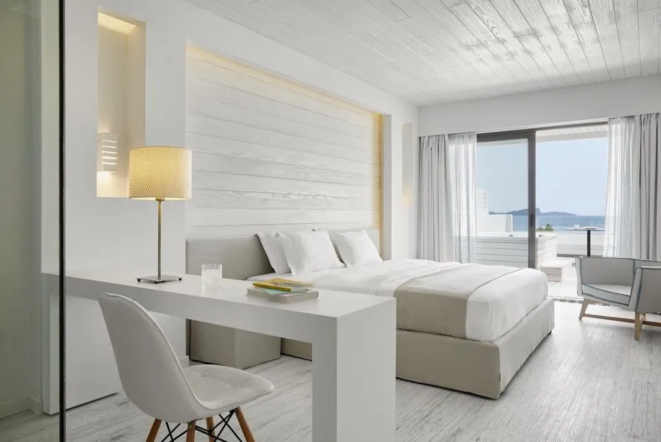 Honeymoon Junior Suite with Sea View - Outdoor Jacuzzi