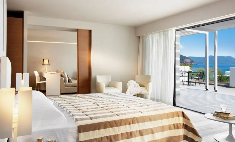 Beachfront  Luxury Suite Prince Faisal - KSA ( Sea View - Outdoor Jacuzzi )