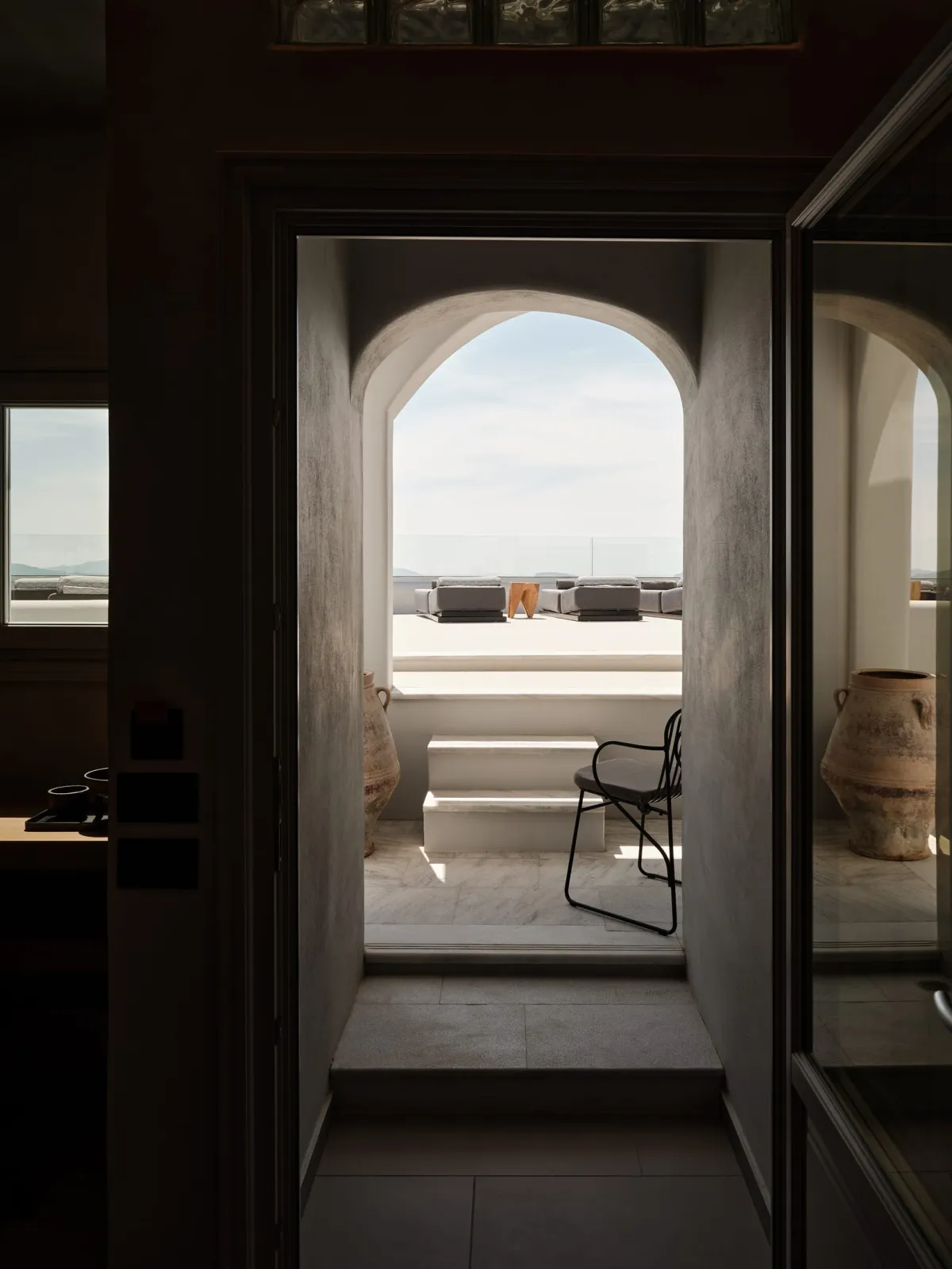 Cave Suite with outdoor hot tub and sea view