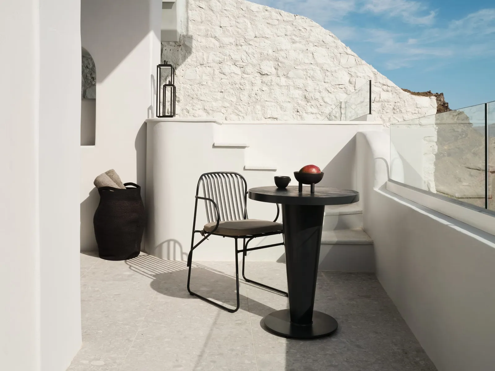 Master Suite with outdoor plunge pool and sea view