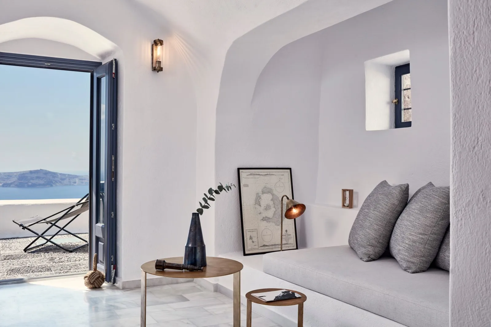 Cave Suite (2-3 guests) with Caldera View