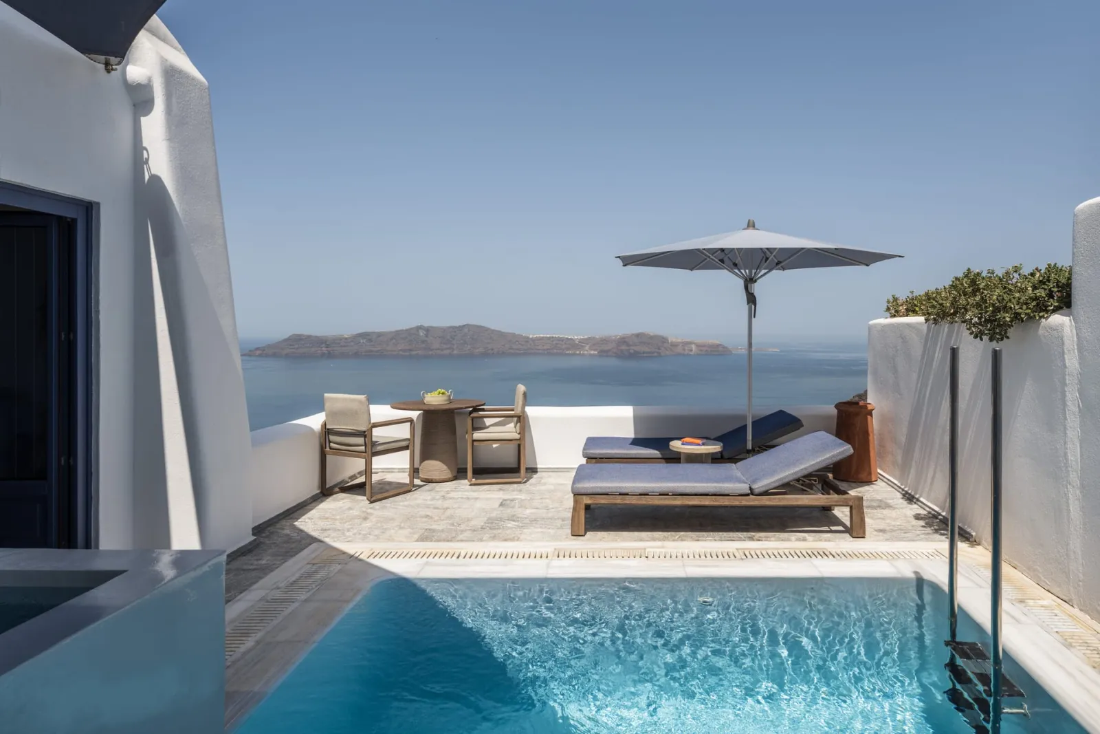Honeymoon Suite with Outdoor Plunge Pool