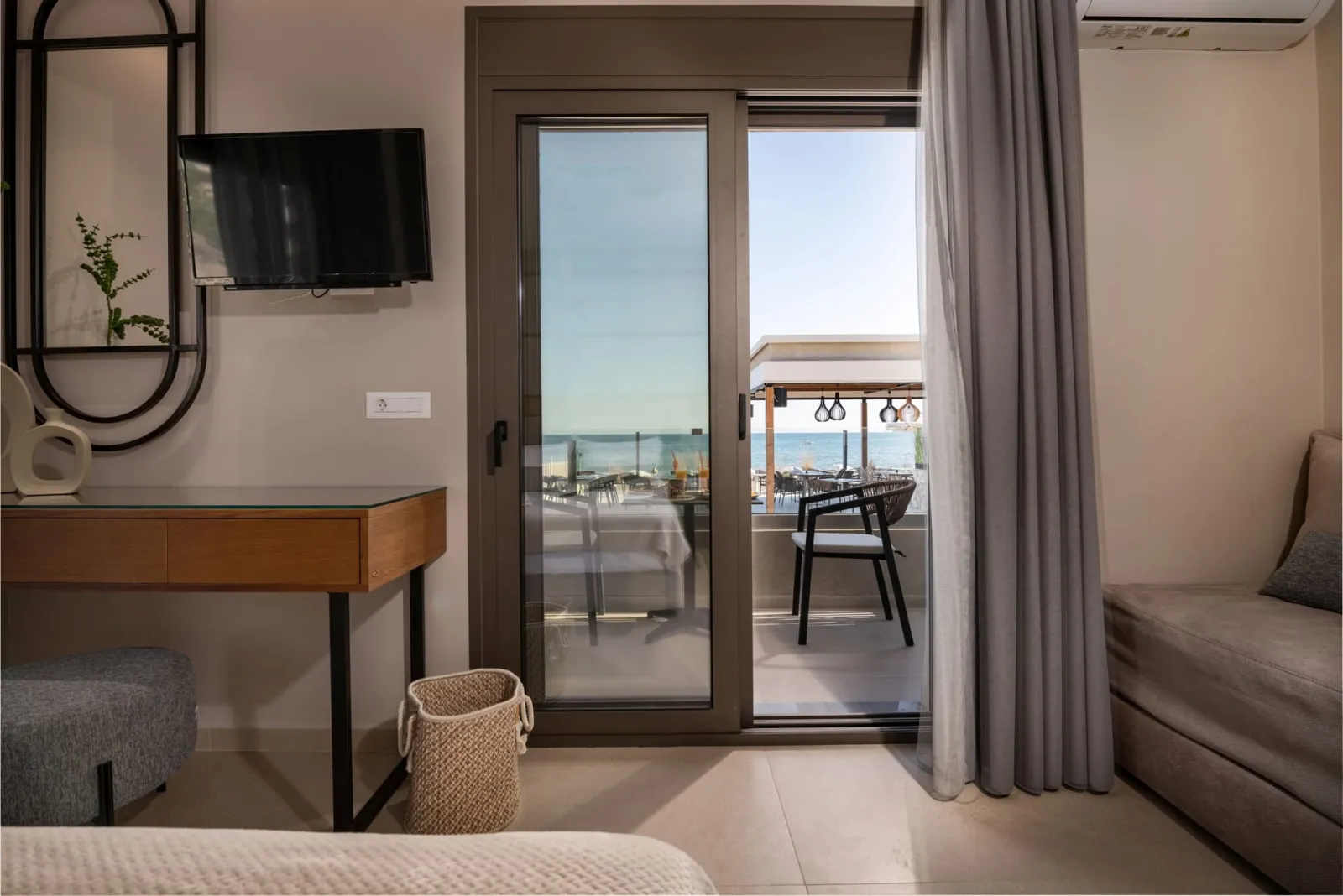 Superior Triple Sea View Room