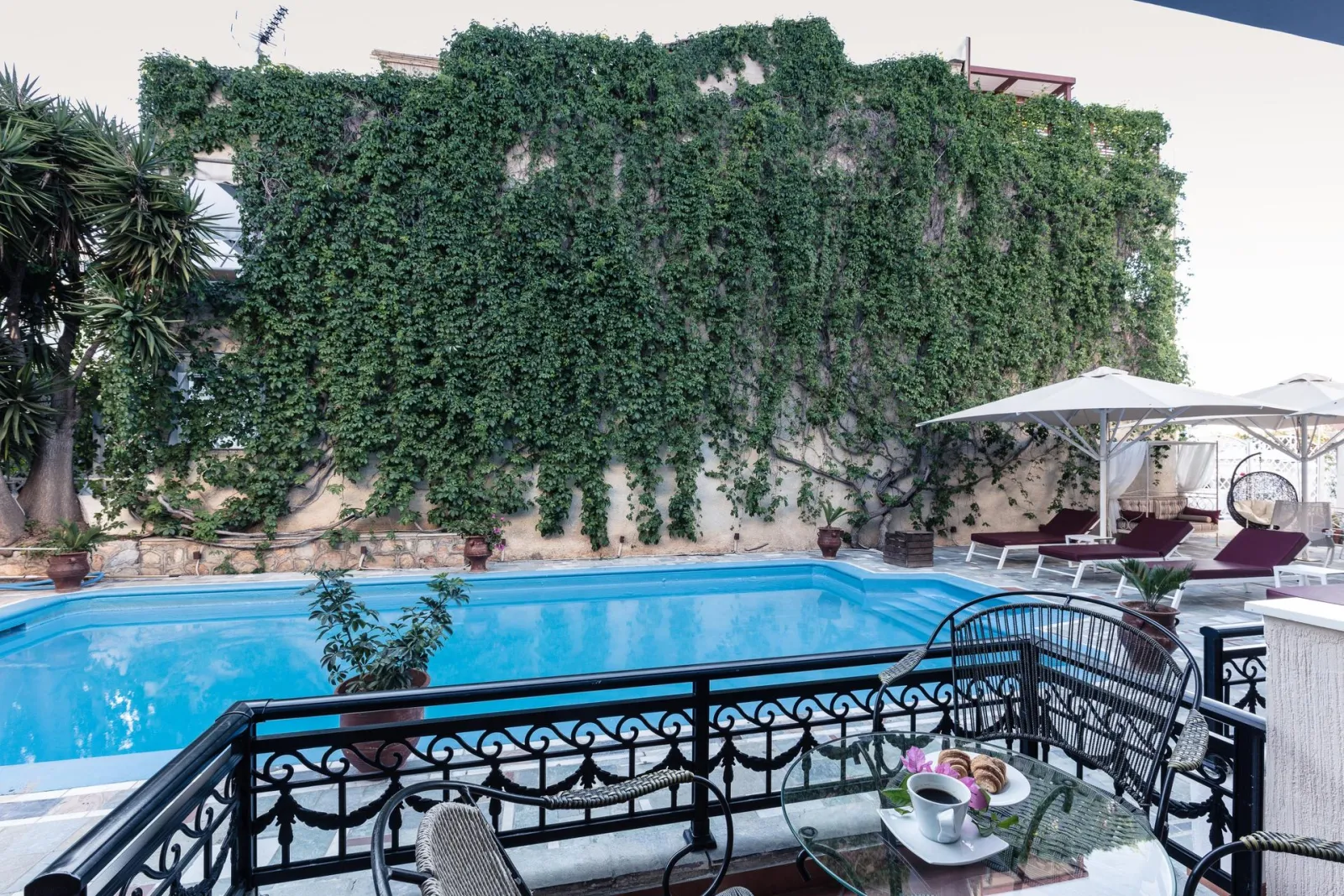Family Suite Pool View