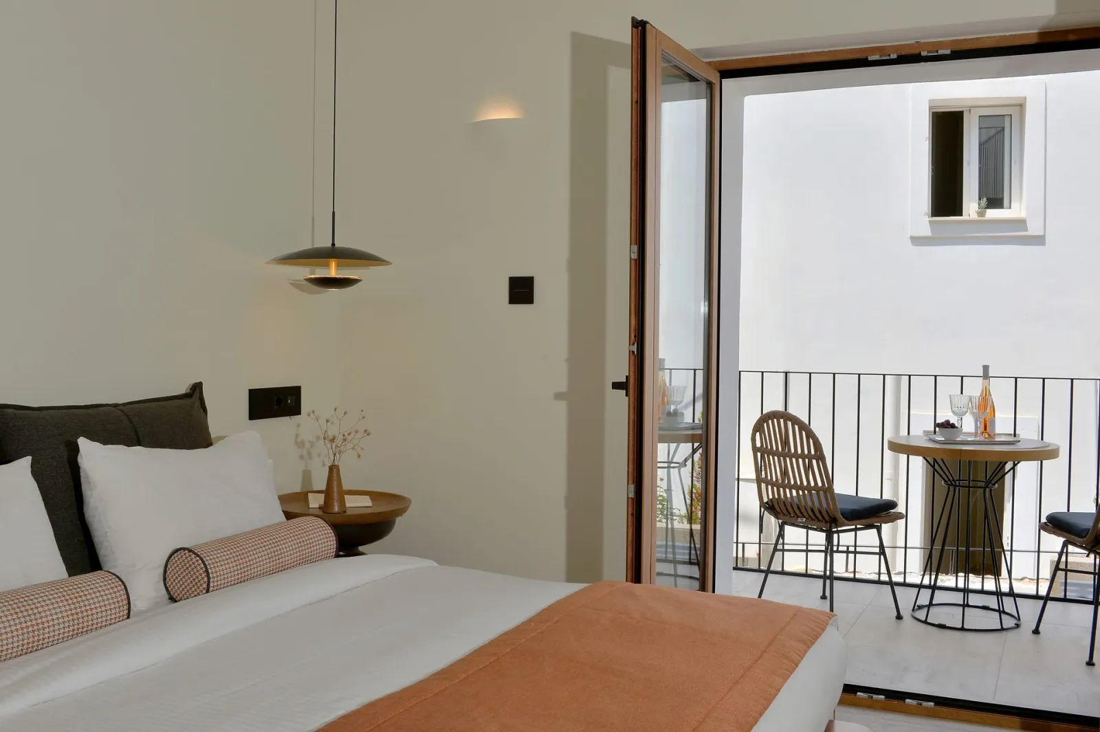 Deluxe Suite with Outdoor Hot Tub