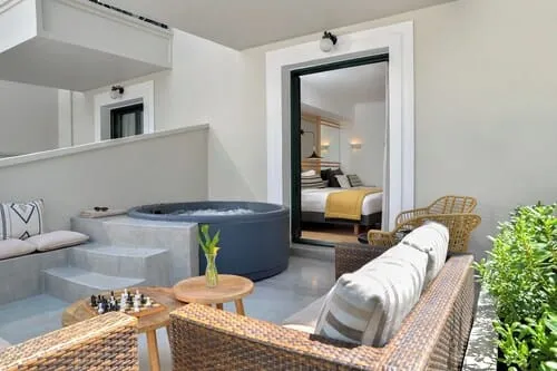 Junior Suite with Outdoor Hot Tub
