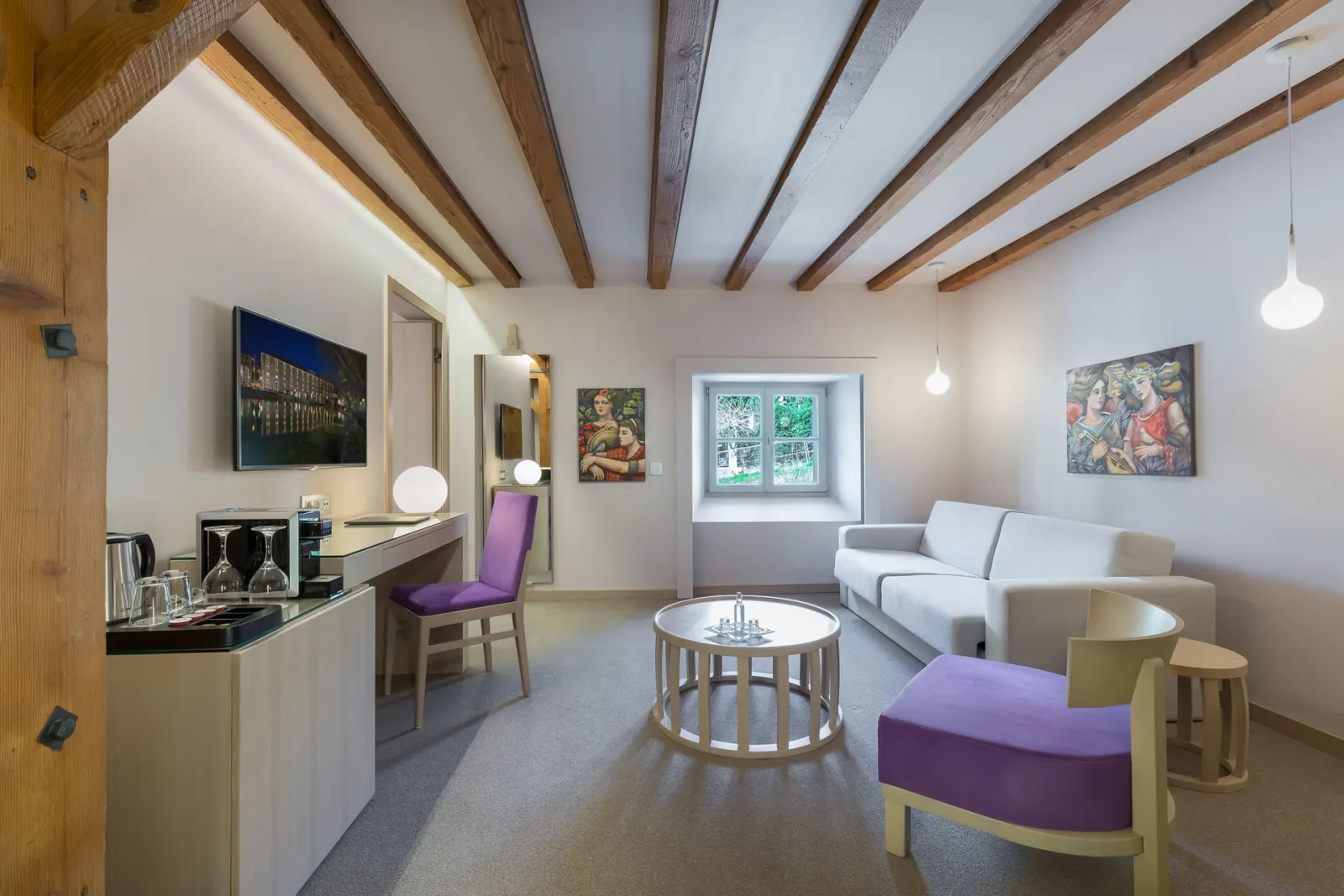 City Side Suite
