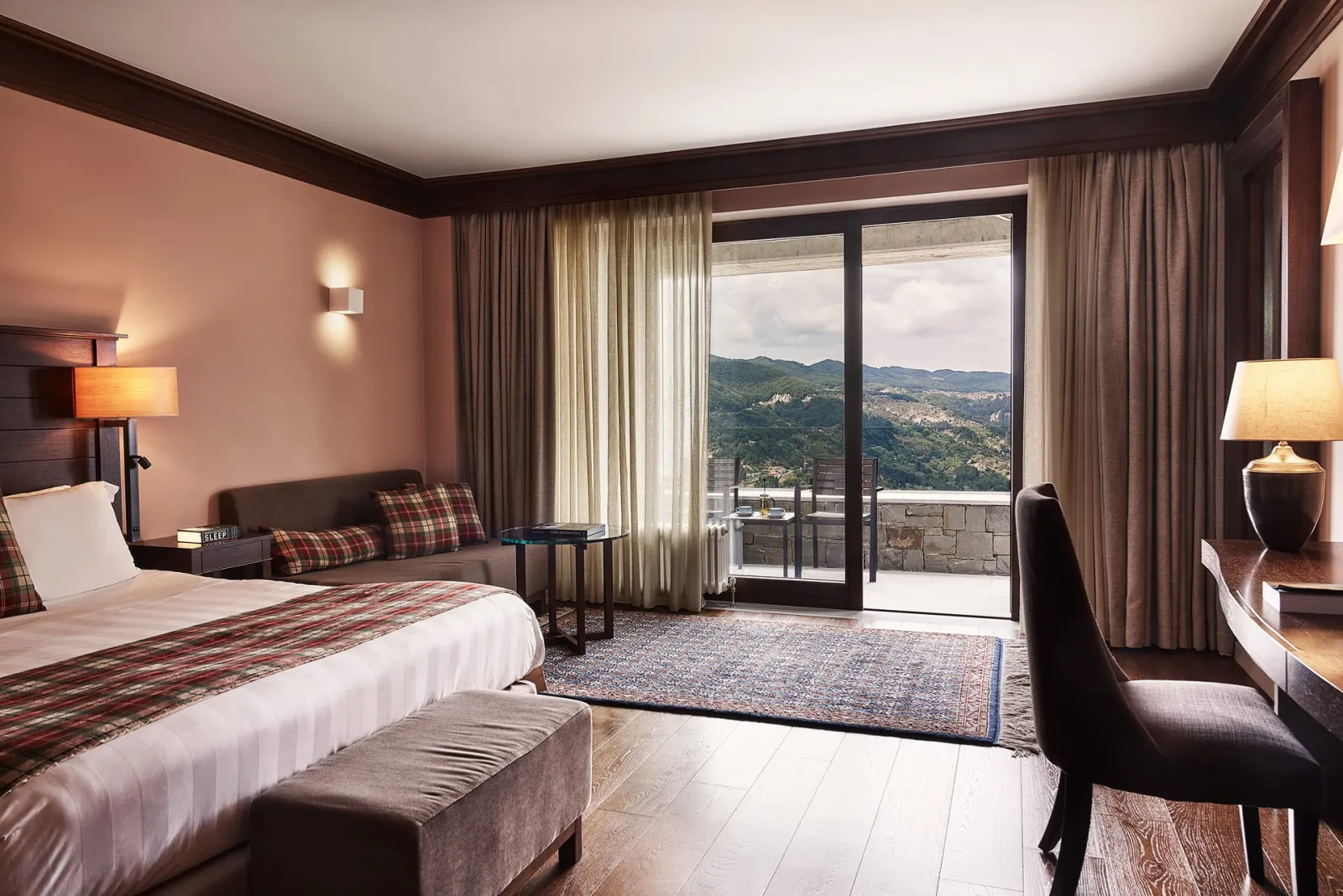 Premium Suite Mountain View