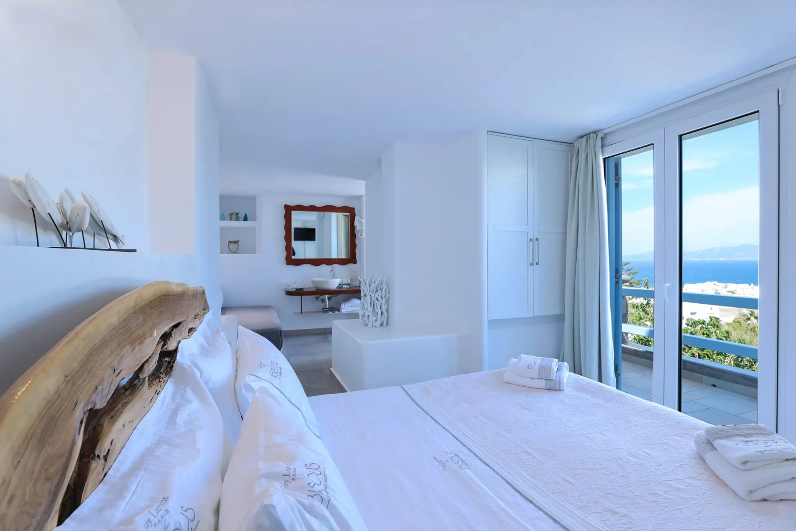 Standard Sea View Room
