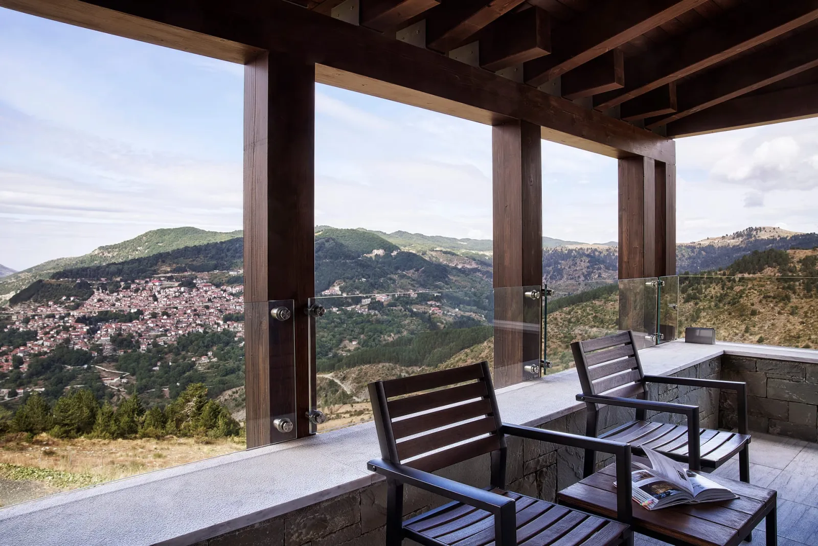 Panorama Suite with Mountain View