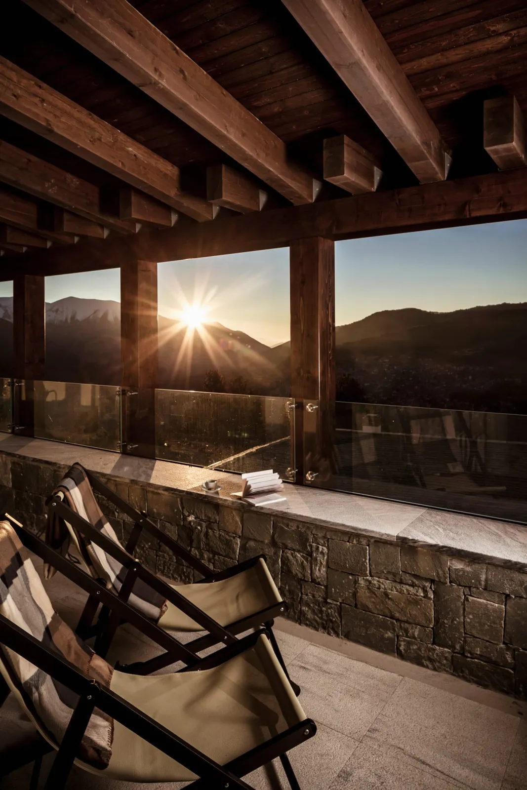 Panorama Suite with Mountain View