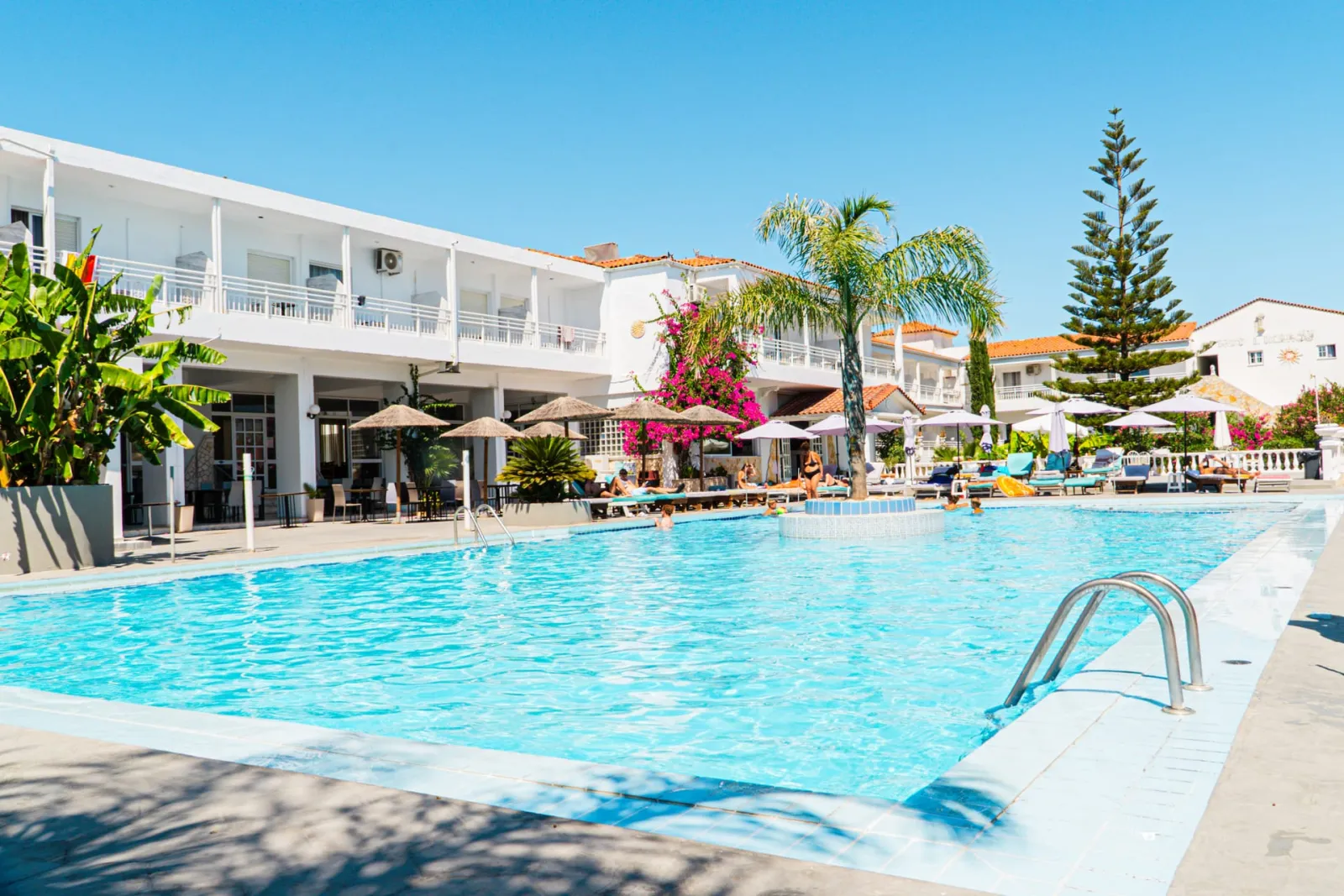 Standard Pool View