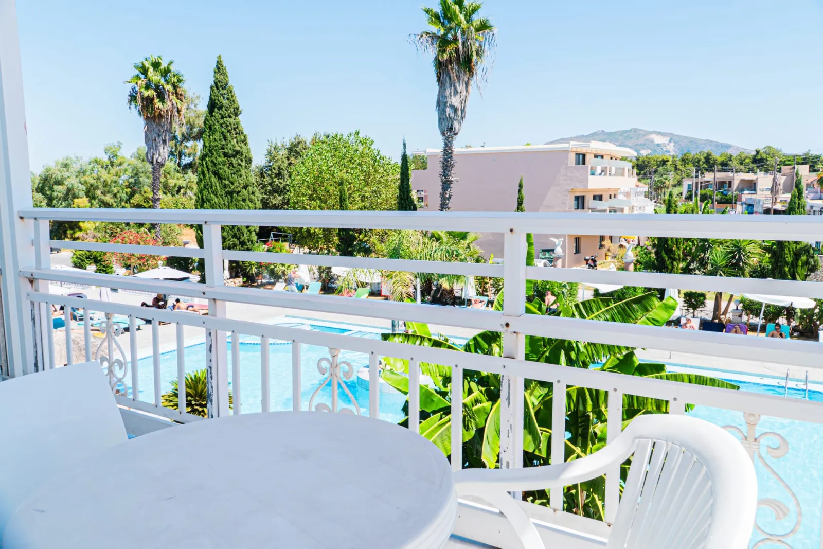 Triple Room Pool View