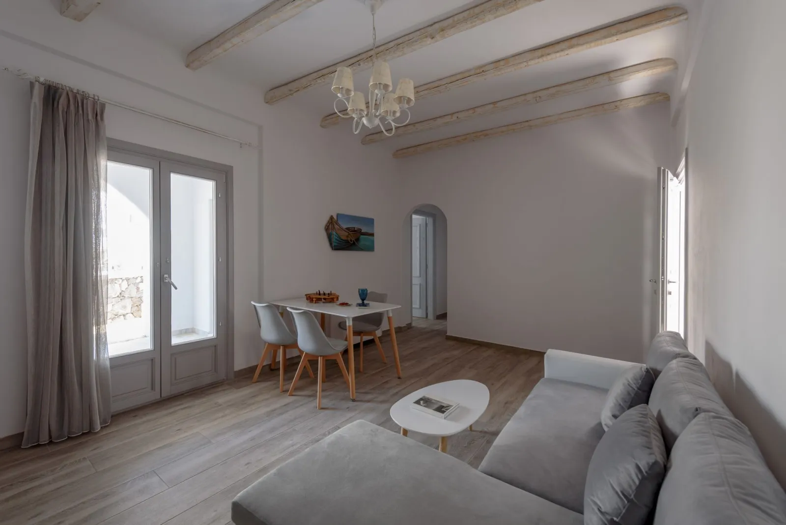 Morpheas Apartment