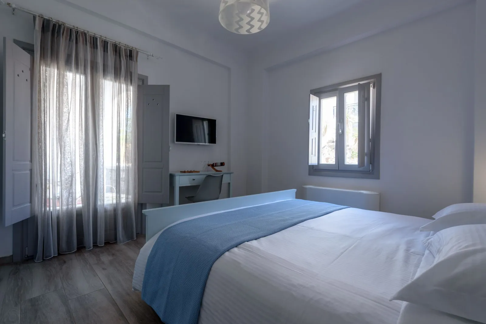 Morpheas Apartment